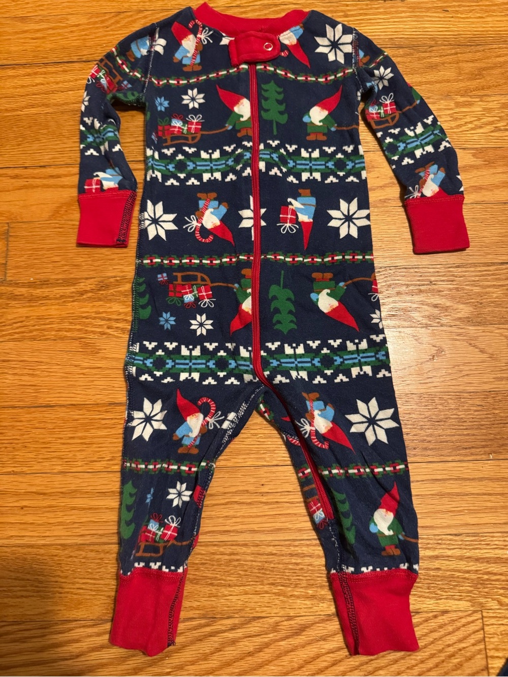 Hanna Andersson Navy & Red Gnome Print Pajamas